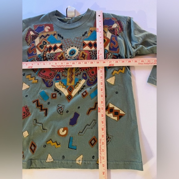 Vintage 90s KWBL Los Angeles green handpainted aztec southwest LS tshirt sz L - Picture 7 of 10